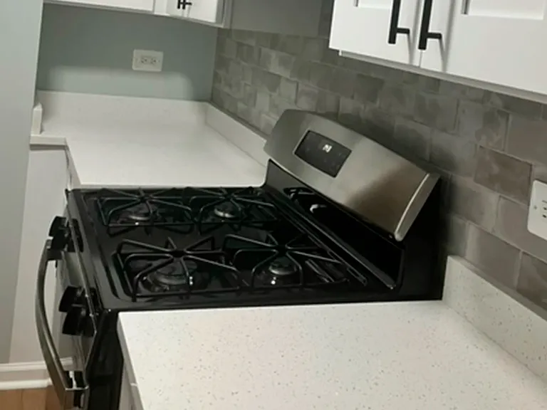 1253 W Henderson St #1 — Photo 1