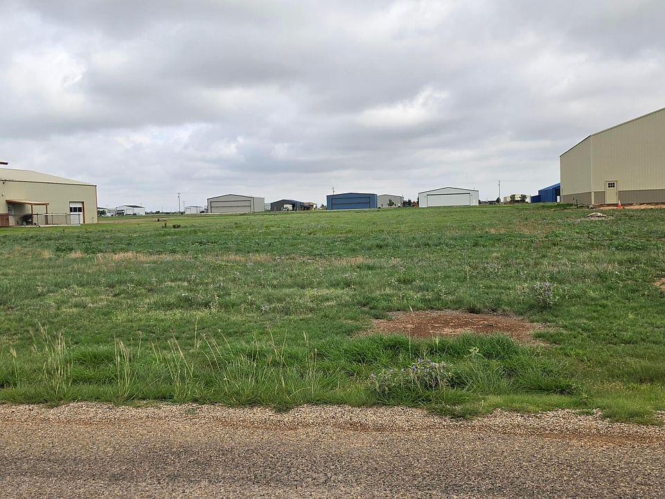 2nd image of 12920 Wandering Rd