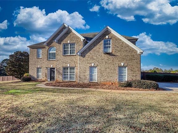 2nd image of 25 Caseys Way