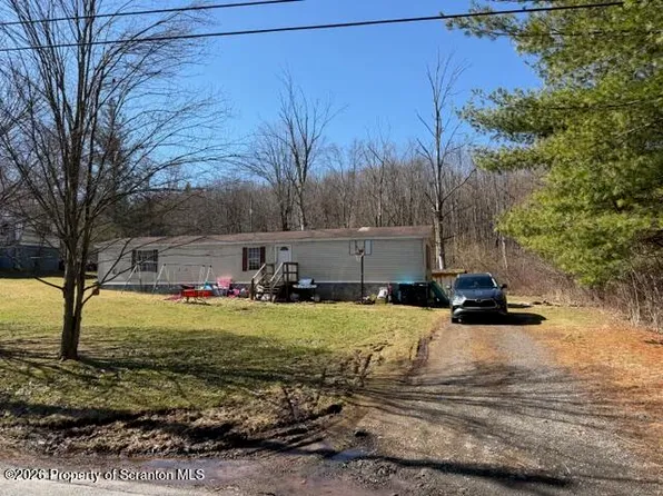 1161 Lake Henry Rd, Lake Ariel, PA 18436