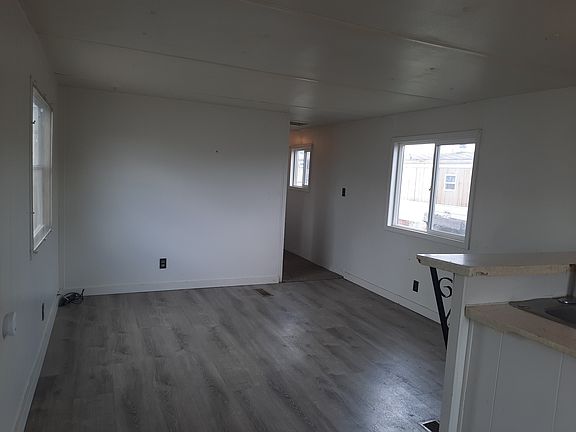 5th image of 201 Hobson Ave #6