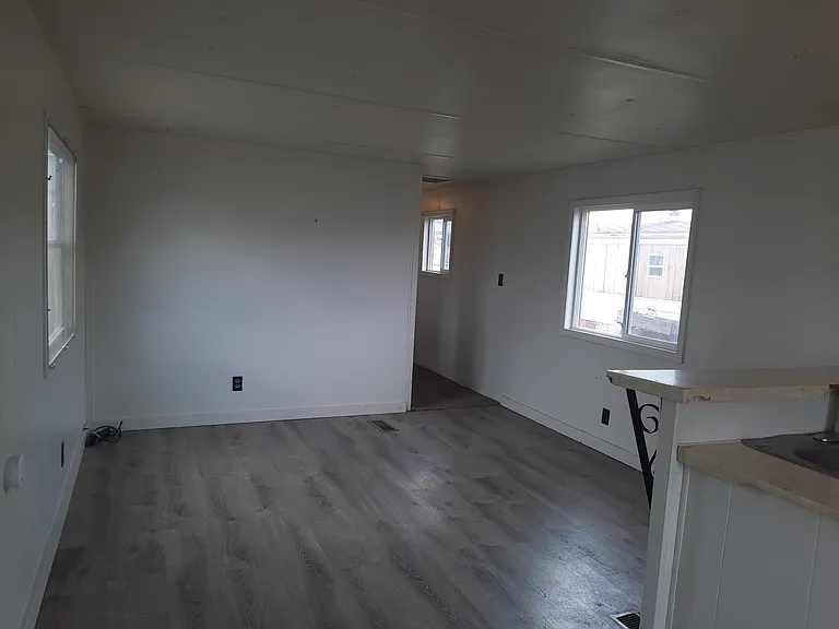 201 Hobson Ave #6 — Photo 5