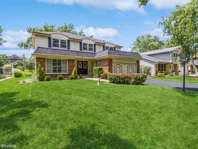 1612 N Burning Bush Ln, Mount Prospect, IL, 60056