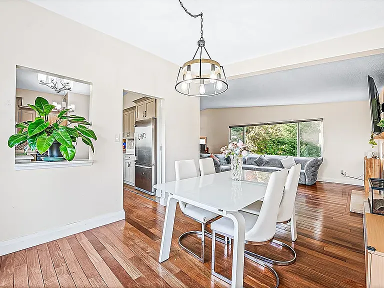 520 Ballantree Pl — Photo 7
