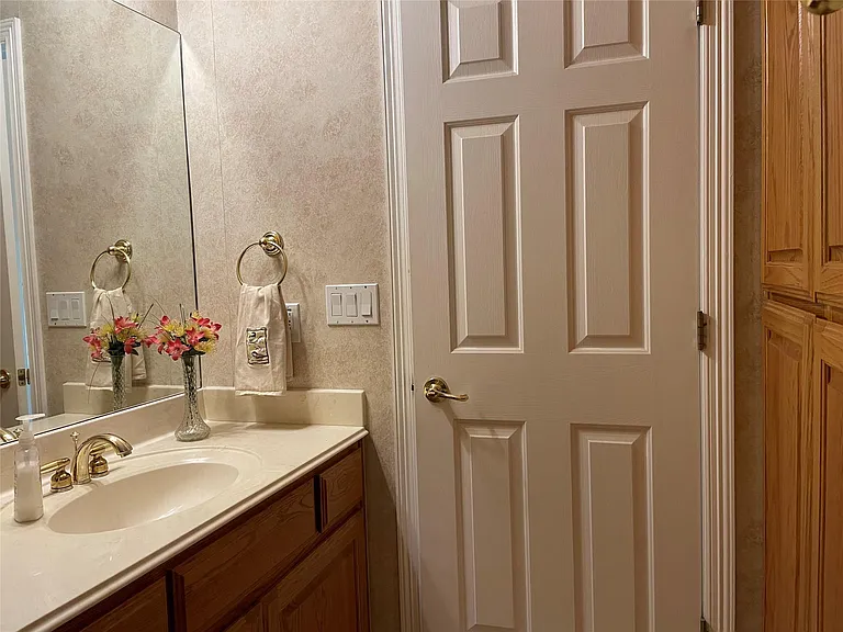 120 W Brazos Dr — Photo 27