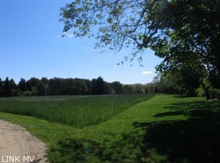 5 Glory Hill Rd, Vineyard Haven, MA 02568