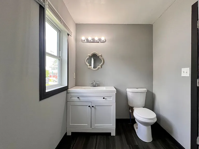 203 South Ave — Photo 8