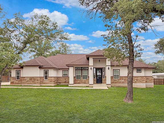 3rd image of 246 Cibolo Way