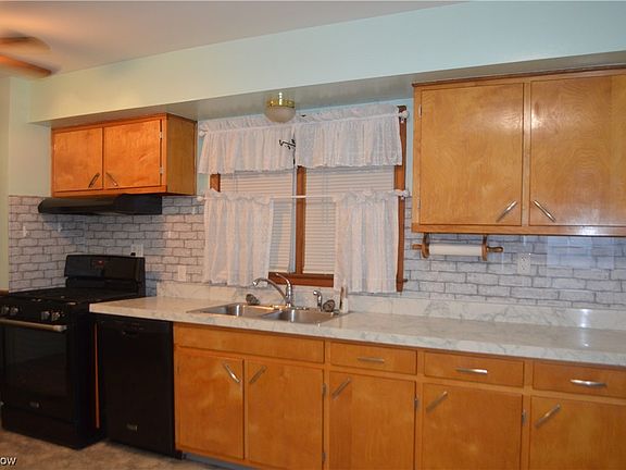 2nd image of 76 E Dresden Ave