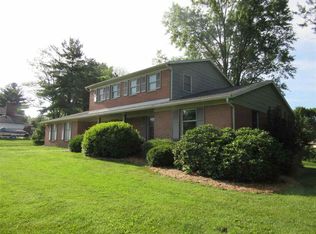 3436 E Homestead Dr, Bloomington, IN