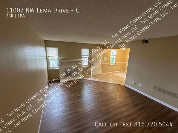 11007 NW Lema Dr APT C, Parkville, MO 64152
