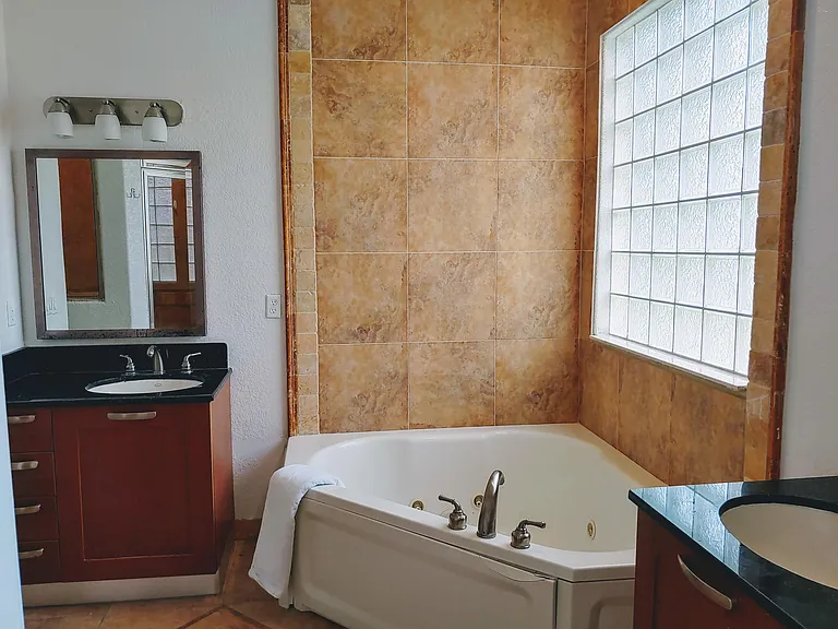 2449 SW Savage Blvd — Photo 20