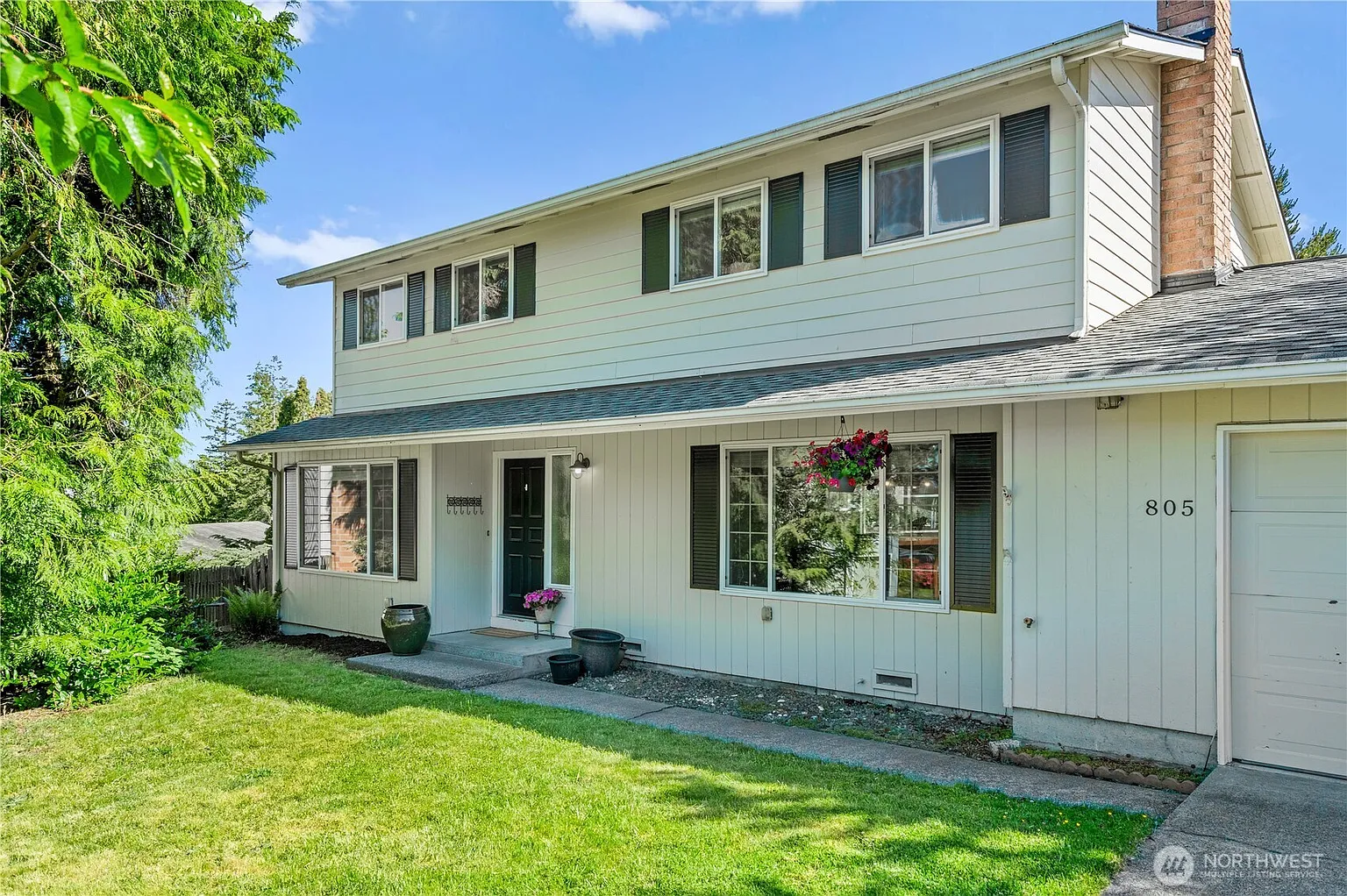 805 Bennett Court photo 1