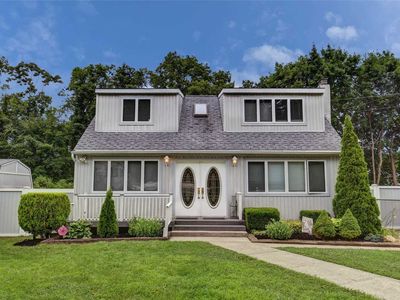 31 Ridgewood Ave, Selden, NY, 11784