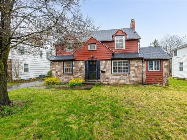 2272 Westfall Rd, Rochester, NY 14618