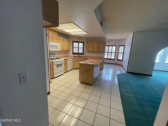 4th image of 6851 Rock Canyon Dr