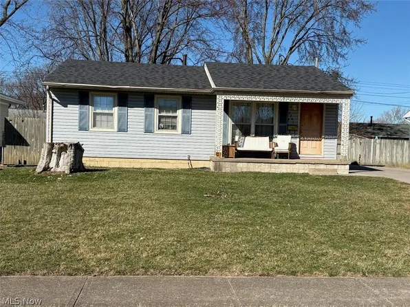 2201 Eastlawn St, Lorain, OH 44052