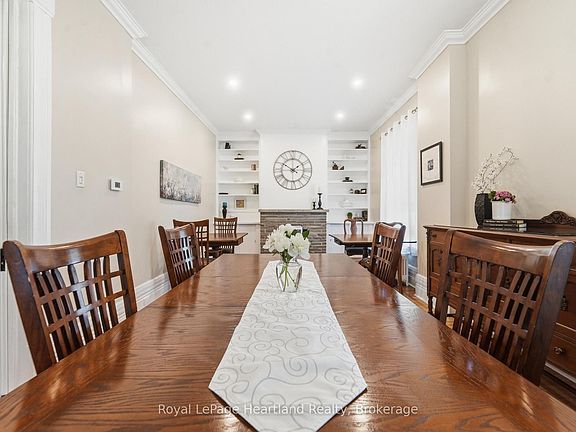 4th image of 72 Colborne St