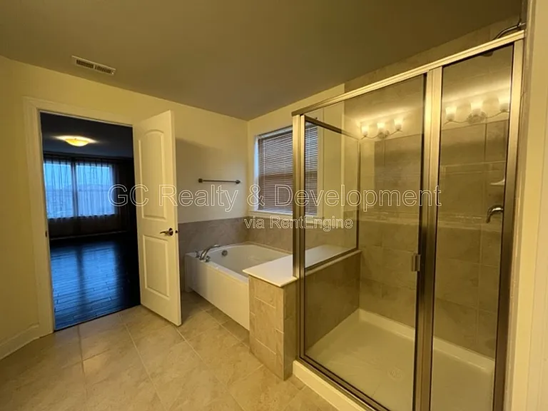 4219 Fraser Cir — Photo 32