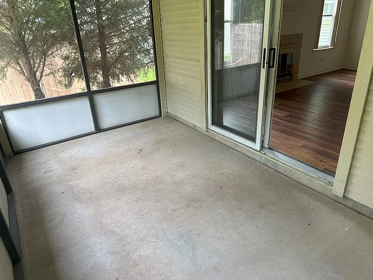 3004 Village Park North Dr — Photo 7