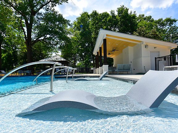 Swimming Pool with Sundeck