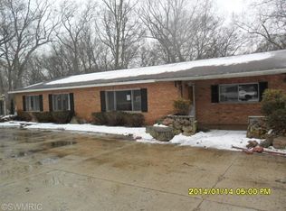 209 Beeson Rd, Niles, MI 49120