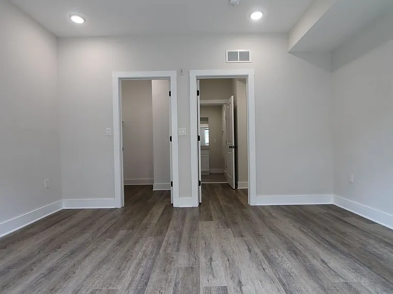 East Main Manayunk Apartments — Photo 53