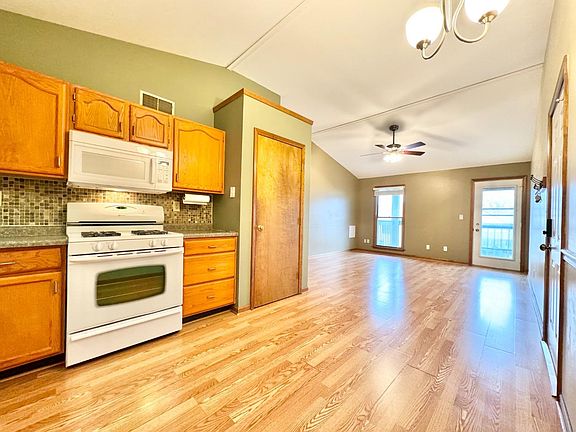 4th image of 3506 Timberbridge Dr APT H