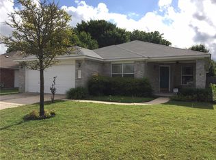 401 N Lori Cir, Bastrop, TX 78602