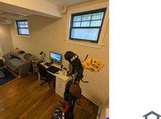 7035 N Sheridan Rd APT G, Chicago, IL 60626