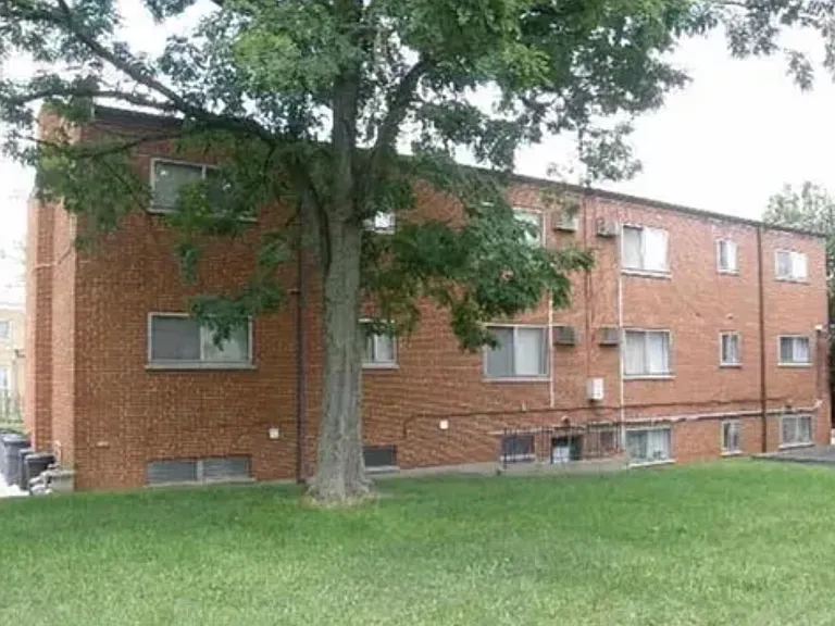 4157 Harrison Ave — Photo 2