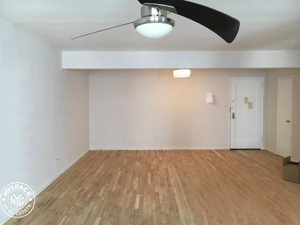 2nd image of 3211 Avenue I APT 3O