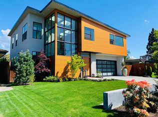 7746 Ridge Dr NE, Seattle, WA 98115