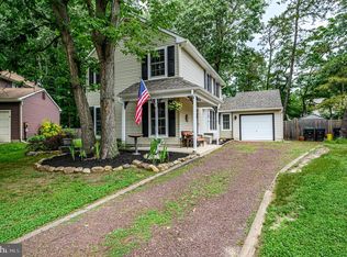 8 Bayberry Ct, Atco, NJ 08004