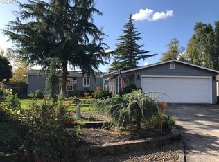 34757 Devonshire Dr, Eugene, OR 97405