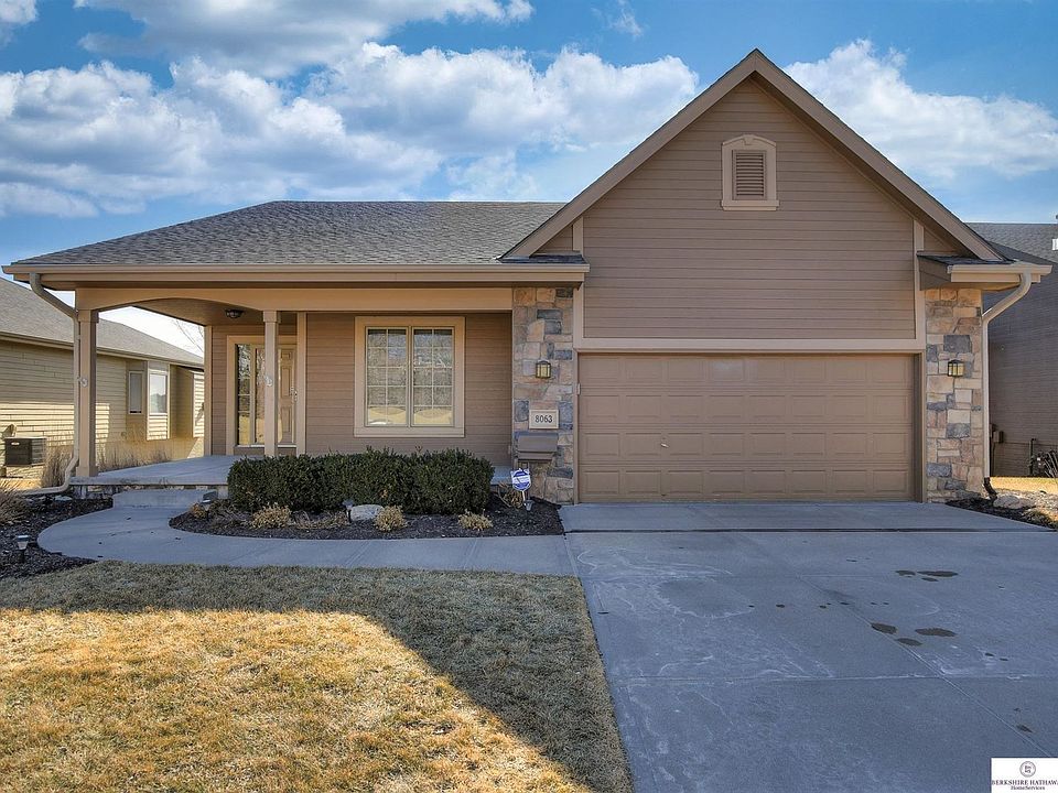 1st image of 8063 Ponderosa Dr