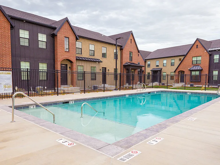 Drexler Townhomes at Holbrook — Photo 18