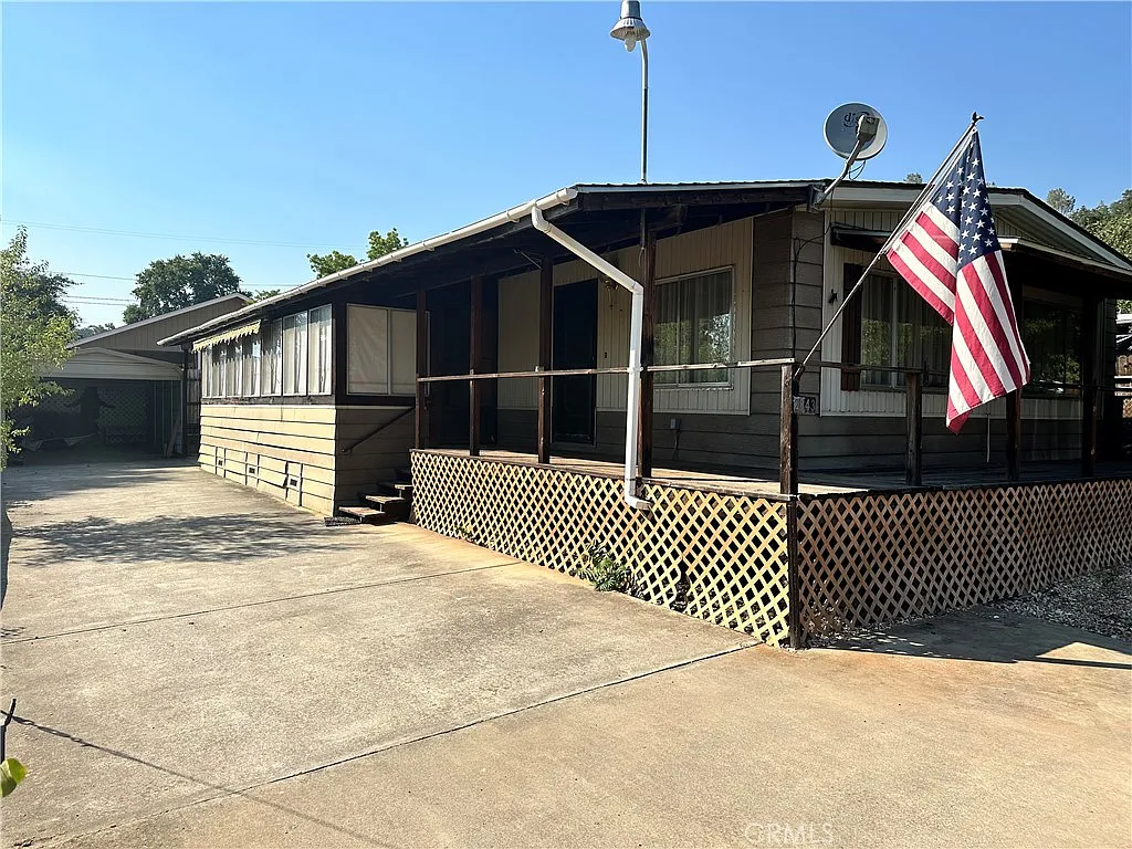2843 Lakeview Dr photo 1