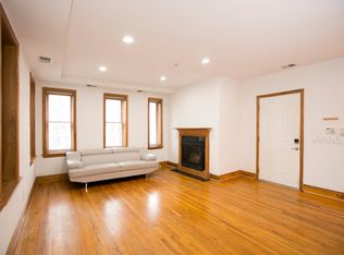 623 5th St NE APT 1, Washington, DC 20002