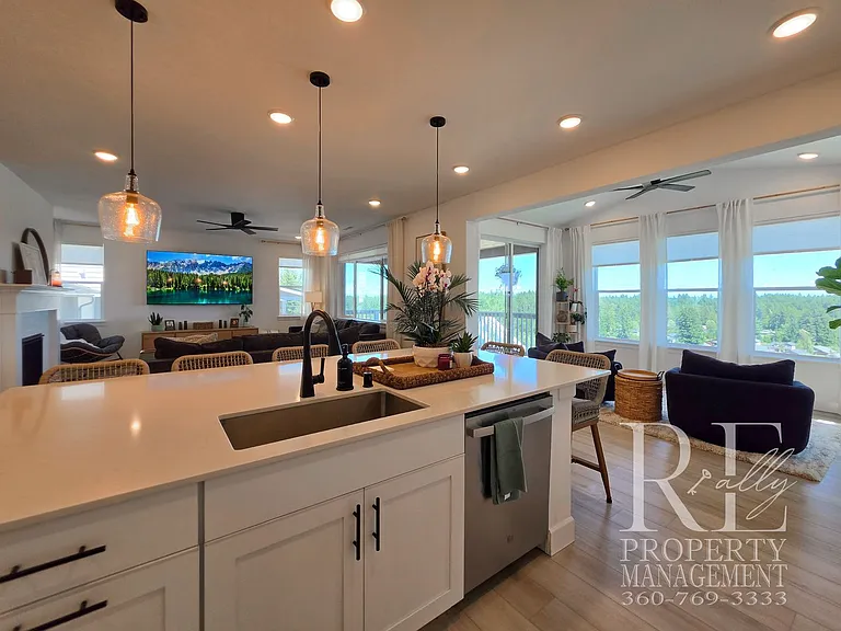 10607 Treasure Dr NW — Photo 19