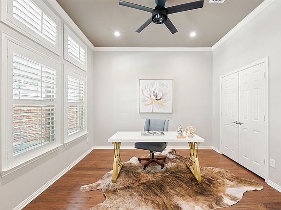 2nd image of 3409 Balboa Ct