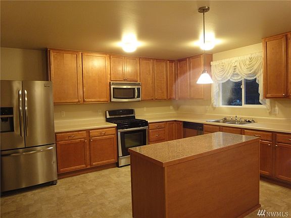 3rd image of 33618 39th Ave S
