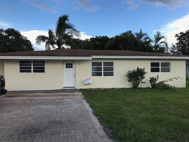 1st image of 427 Buena Vista Blvd
