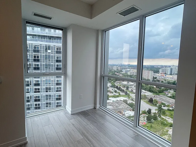 225 Village Green Sq #2803 — Photo 7