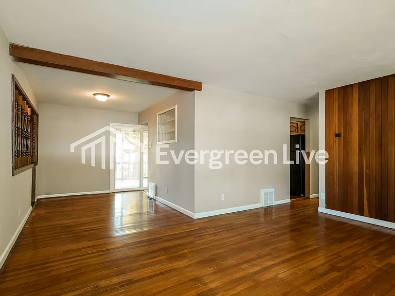 1100 S Waterford Dr — Photo 3