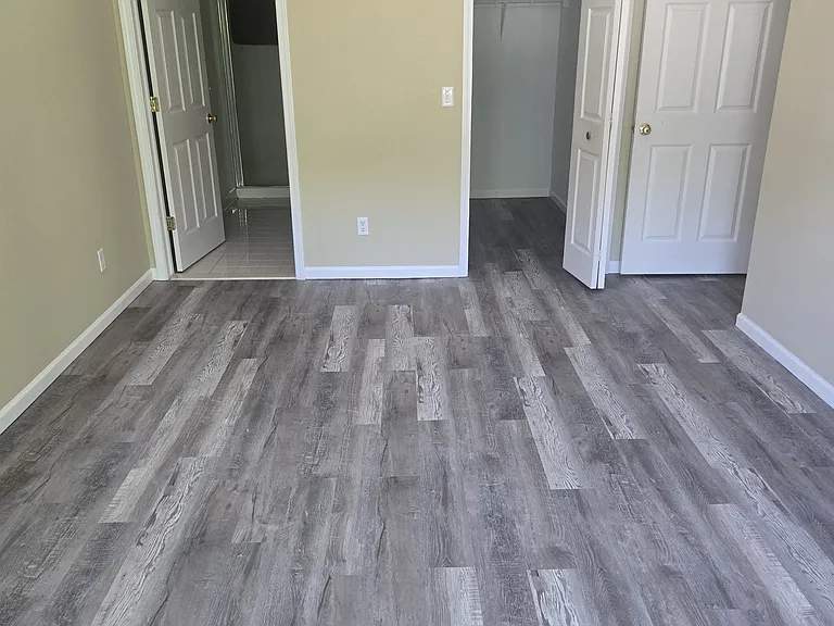 1702 Deepwood Cir — Photo 15