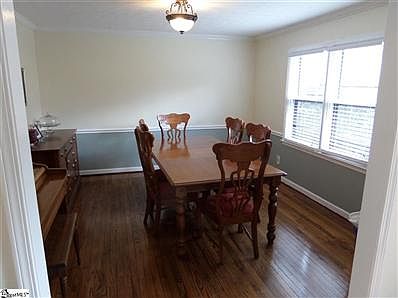 5th image of 6 Crowndale Ct