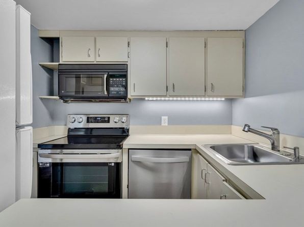 227 Coolidge Ave APT 211