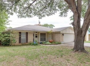 1913 Kris St, Irving, TX 75060