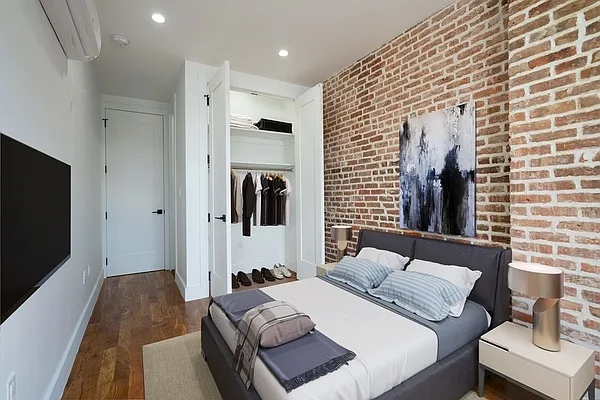 Rented by Voro NYC | media 26